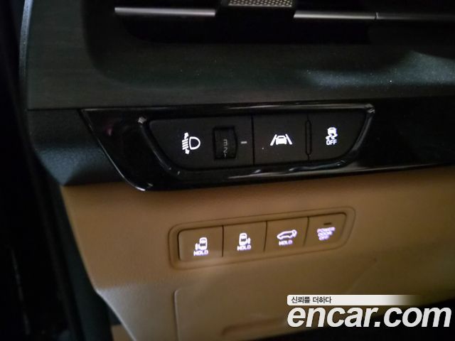 Kia Carnival — interior
