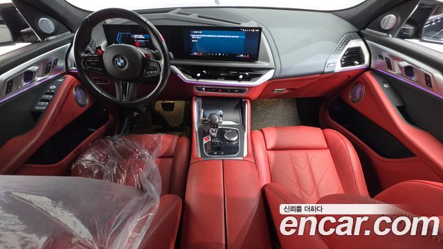 BMW XM — interior