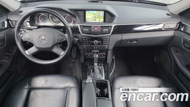 Mercedes-Benz E-Class — interior