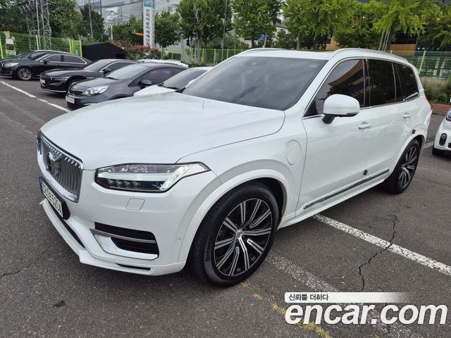 Volvo XC90 — exterior
