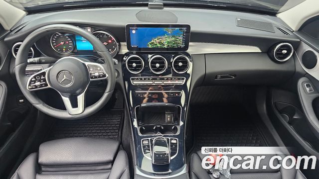 Mercedes-Benz C-Class — interior