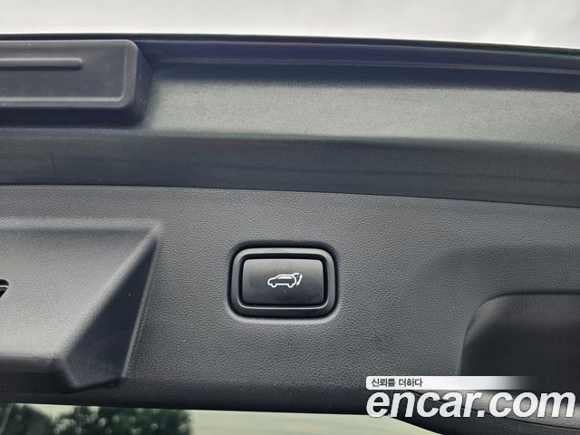 Hyundai Tucson — interior