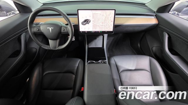 Tesla Model 3 — interior