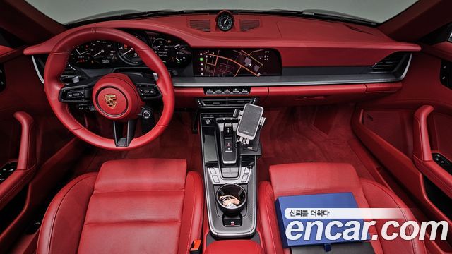 Porsche 911 — interior
