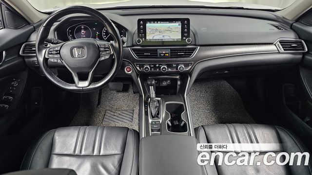 Honda Accord — interior