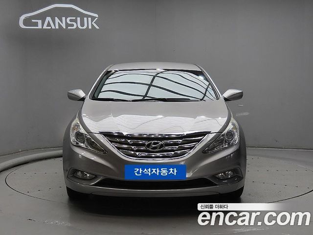Hyundai Sonata — exterior