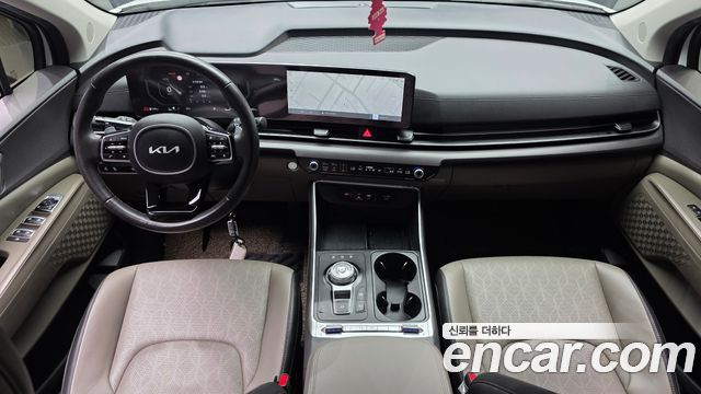 Kia Carnival — interior