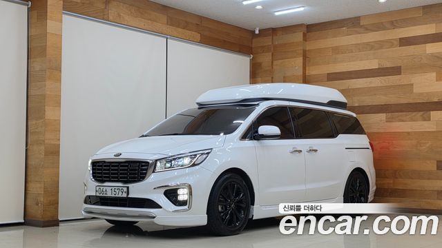 Kia Carnival — exterior