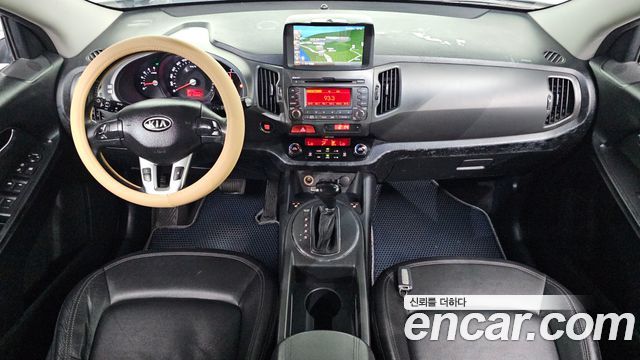Kia Sportage — interior