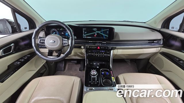 Kia Carnival — interior