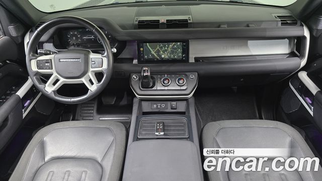 Land Rover Defender — interior