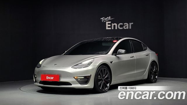 Tesla Model 3 — exterior