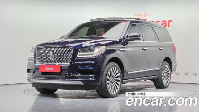 Lincoln Navigator — exterior