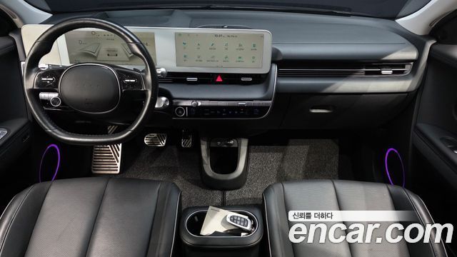 Hyundai IONIQ 5 — interior