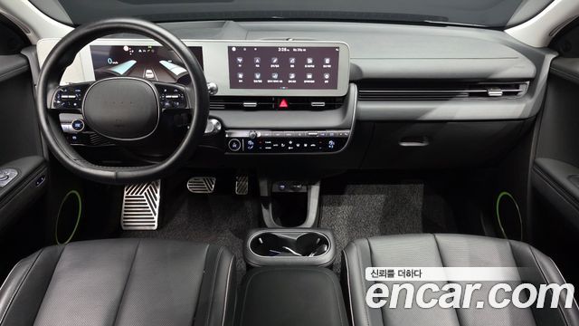 Hyundai IONIQ 5 — interior