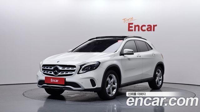 Mercedes-Benz GLA-Class