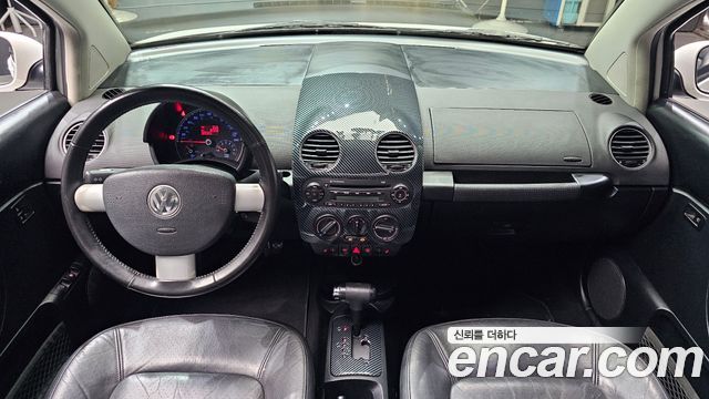 Volkswagen Beetle — interior