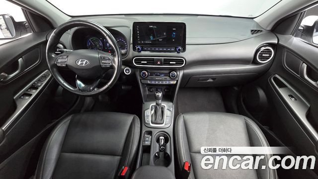 Hyundai Kona — interior
