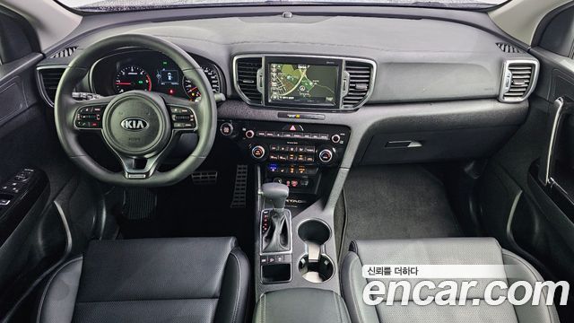 Kia Sportage — interior