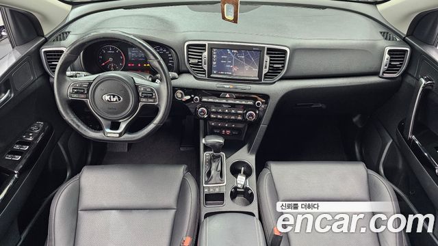 Kia Sportage — interior