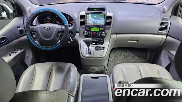Kia Carnival — interior