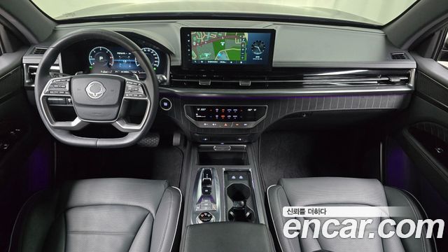 KG Mobility Rexton — interior