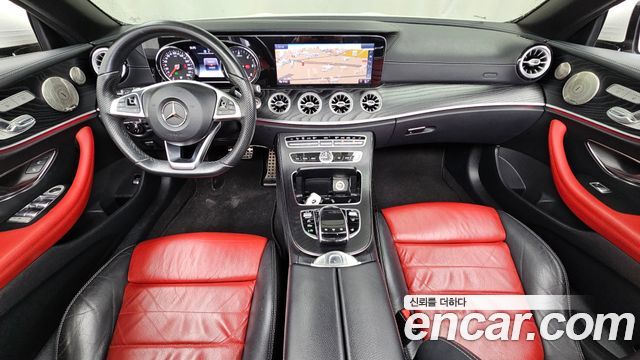 Mercedes-Benz E-Class — interior