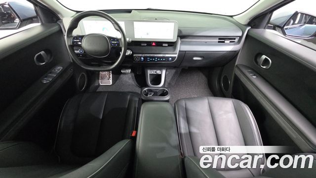 Hyundai IONIQ 5 — interior