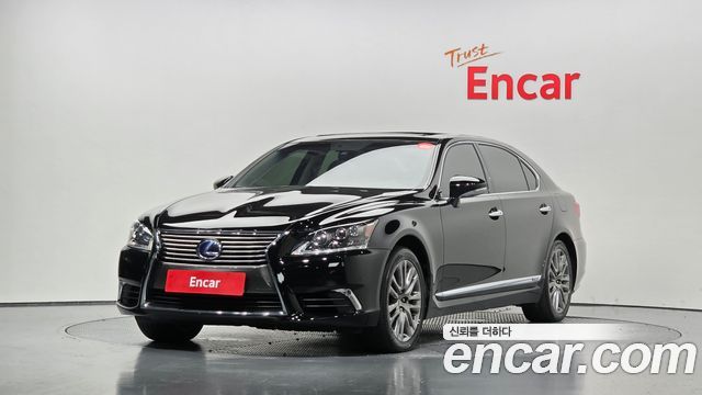 Lexus LS — exterior