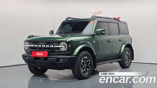 Ford Bronco — exterior