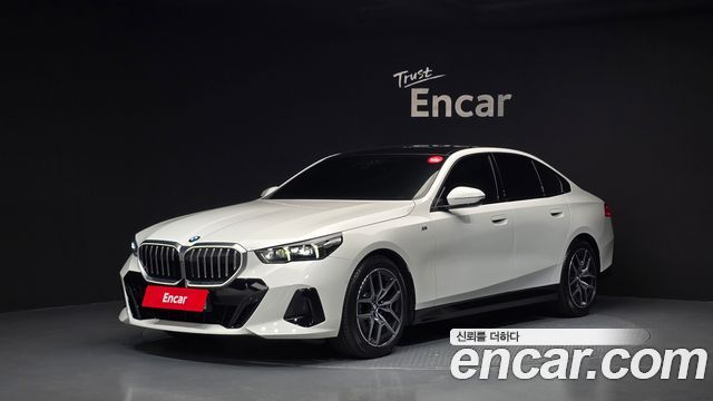 BMW 5 Series — exterior