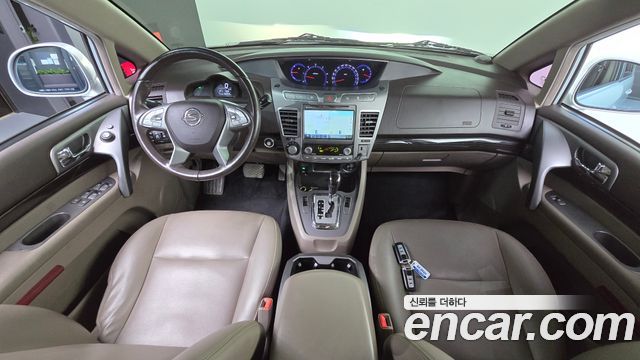 KG Mobility Korando — interior