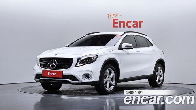 Mercedes-Benz GLA-Class