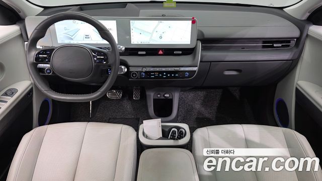 Hyundai IONIQ 5 — interior