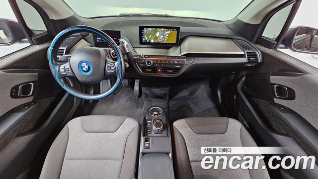BMW i3 — interior