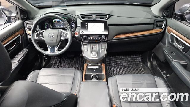 Honda CR-V — interior