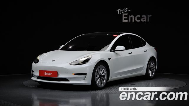 Tesla Model 3 — exterior