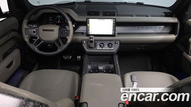 Land Rover Defender — interior