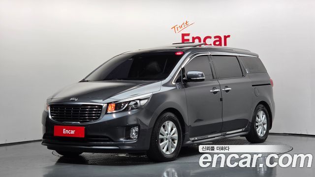 Kia Carnival — exterior