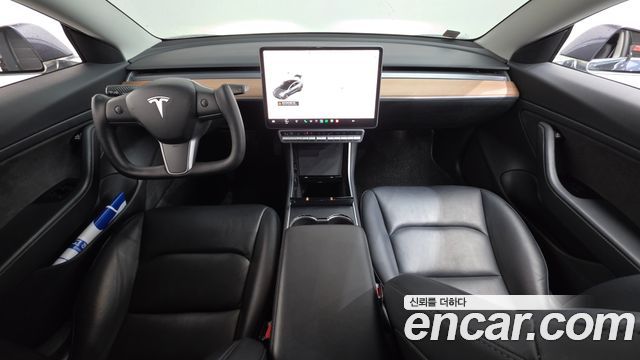 Tesla Model 3 — interior