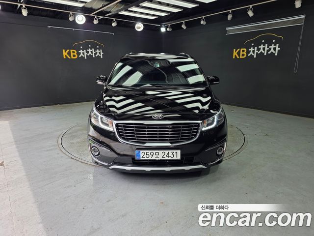 Kia Carnival — exterior