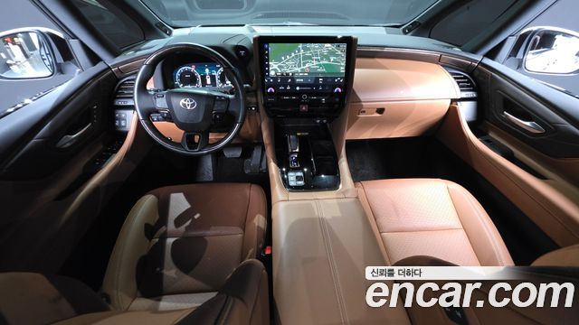 Toyota Alphard — interior