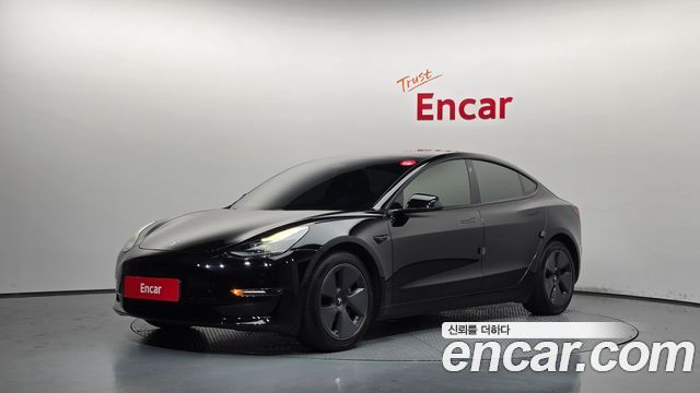 Tesla Model 3 — exterior