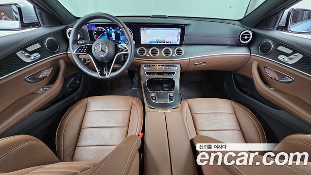 Mercedes-Benz E-Class — interior