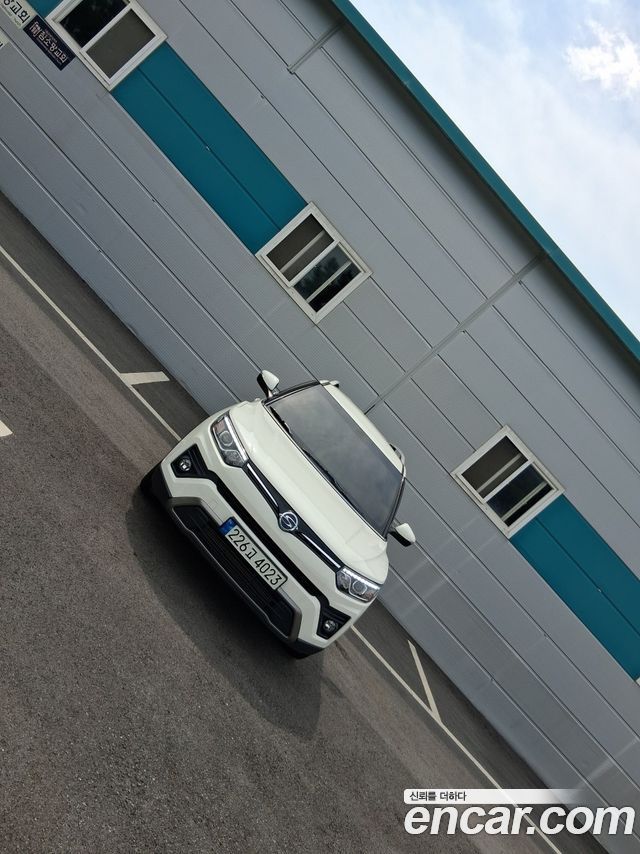 KG Mobility Tivoli — exterior