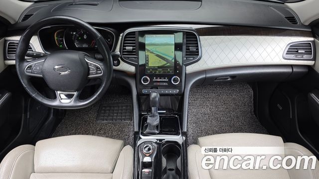 Renault Korea SM6 — interior