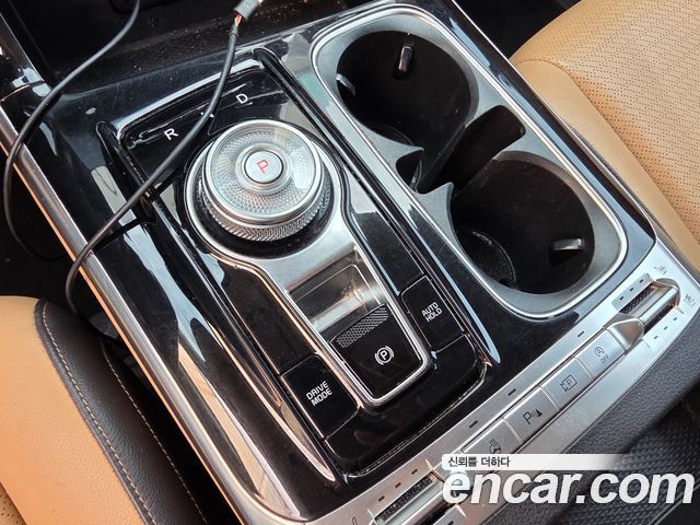 Kia Carnival — interior