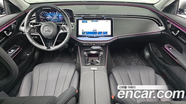 Mercedes-Benz E-Class — interior