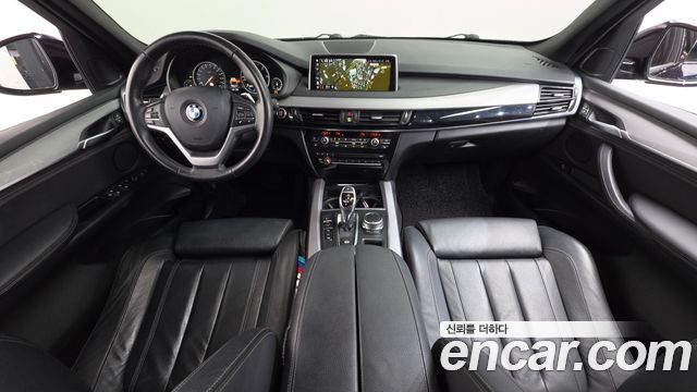 BMW X5 — interior