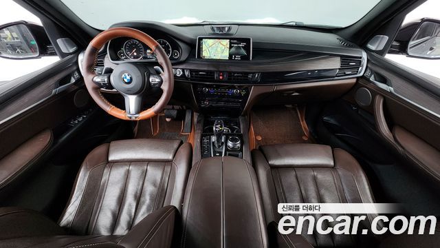 BMW X5 — interior